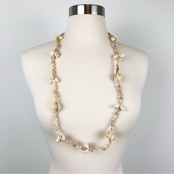 Hawaiian Vintage Beaded Small Shell Necklace - Picture 1 of 6